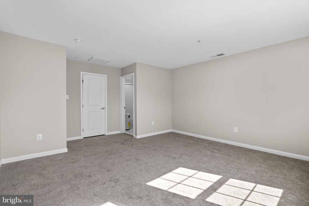 Image 23 of property listing at 7315 OLD CALVARY RD, Hanover, MD 21076