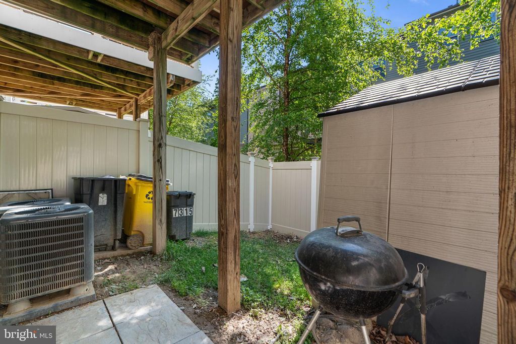 Image 34 of property listing at 7315 OLD CALVARY RD, Hanover, MD 21076