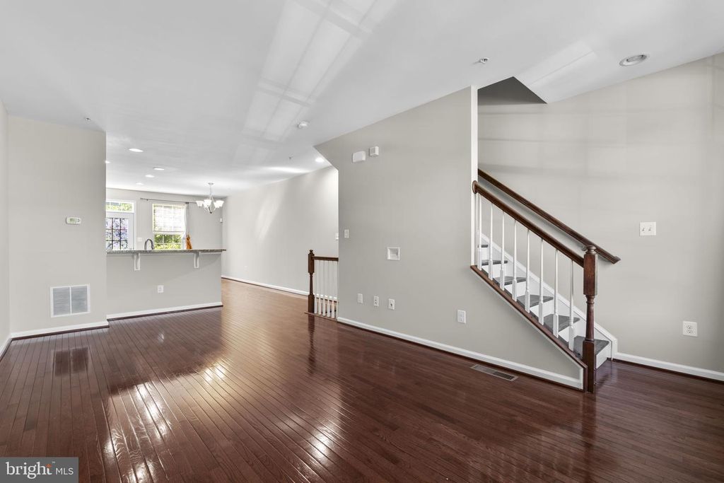 Image 5 of property listing at 7315 OLD CALVARY RD, Hanover, MD 21076