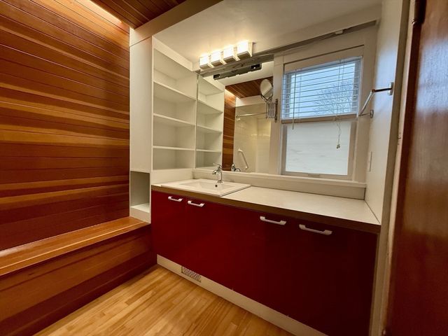 174 Maplewood St 174, Watertown, MA 02472