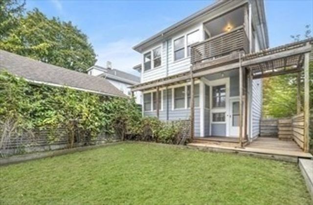 174 Maplewood St 174, Watertown, MA 02472