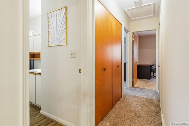 914 North Road, Fenton, MI 48430