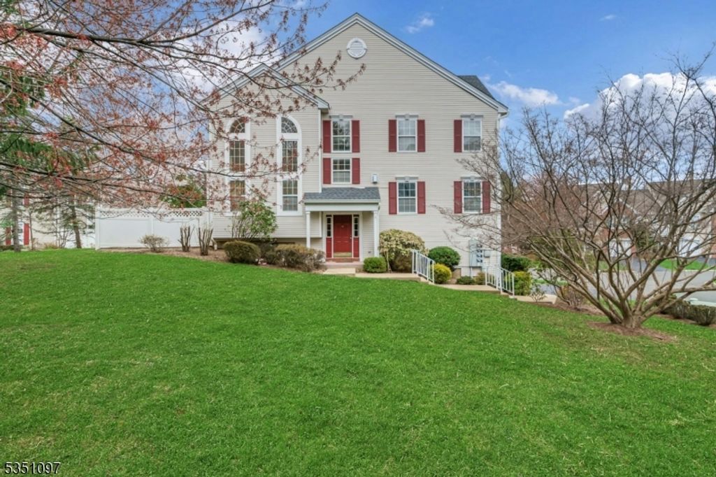 6 Knox Ct., Bernards Twp., NJ 07920