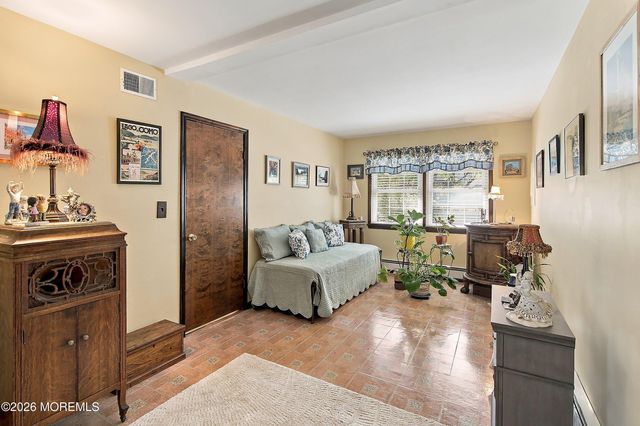 30 E Lincoln Avenue, Atlantic Highlands, NJ 07716