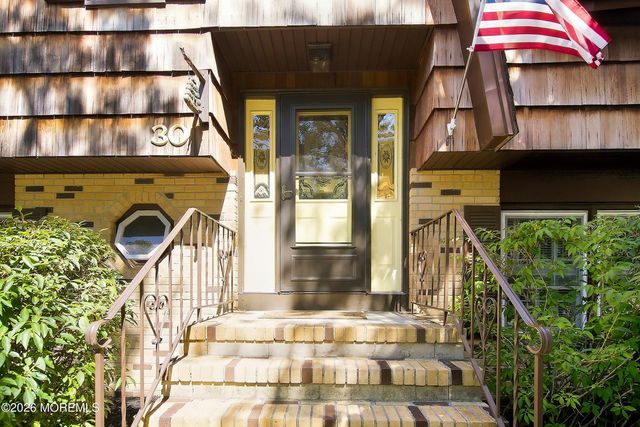 30 E Lincoln Avenue, Atlantic Highlands, NJ 07716