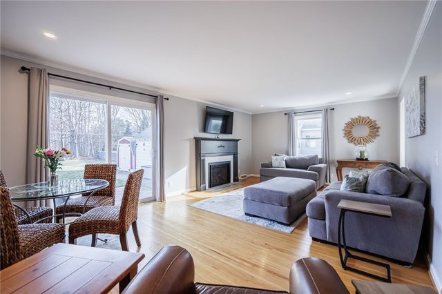 488 Covewood Boulevard, Webster, NY 14580