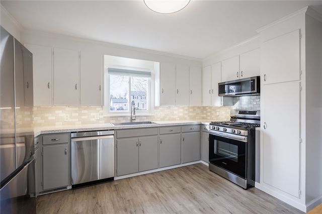 488 Covewood Boulevard, Webster, NY 14580