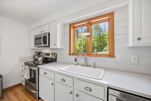 2762 Route 12, Barnard, VT 05031