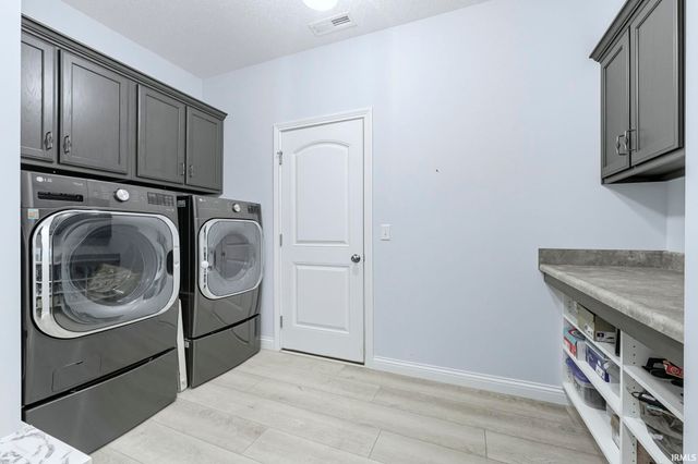 5734 Santera Drive, Fort Wayne, IN 46818