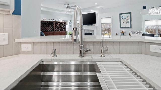 5734 Santera Drive, Fort Wayne, IN 46818