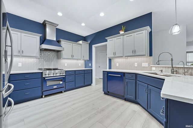 5734 Santera Drive, Fort Wayne, IN 46818