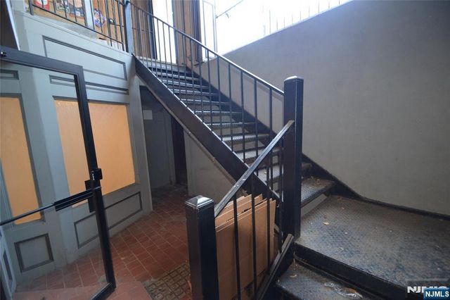 225 Washington Street B, Hoboken, NJ 07030