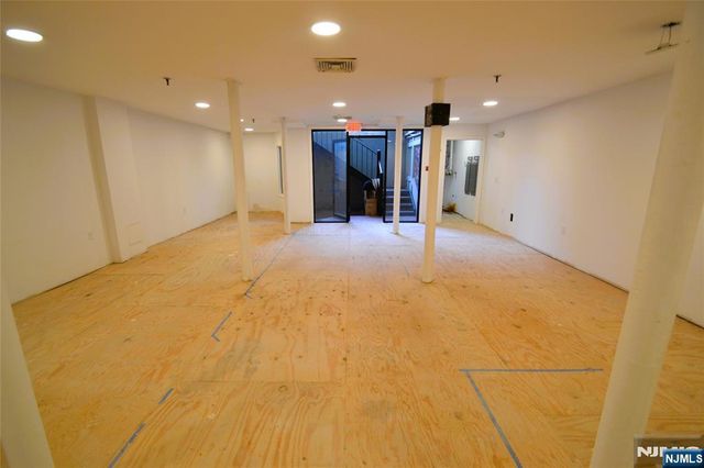 225 Washington Street B, Hoboken, NJ 07030