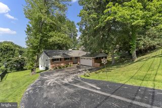262 LANTERN LN, Gulph Mills, PA 19428