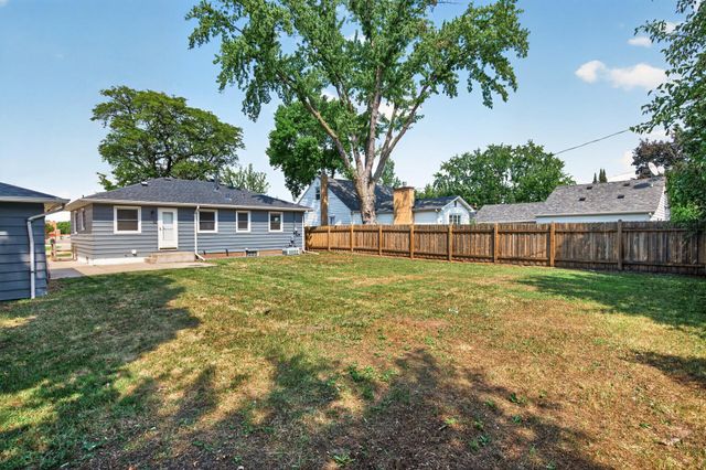 6817 47th Avenue N, Crystal, MN 55428