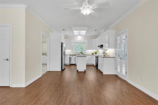 5924 Wild Horse Run, College Station, TX 77845