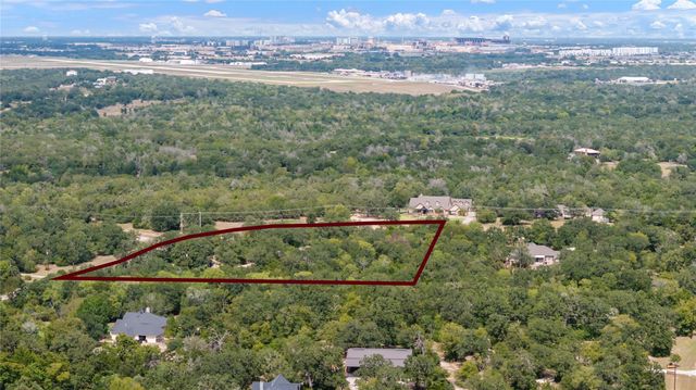 5924 Wild Horse Run, College Station, TX 77845