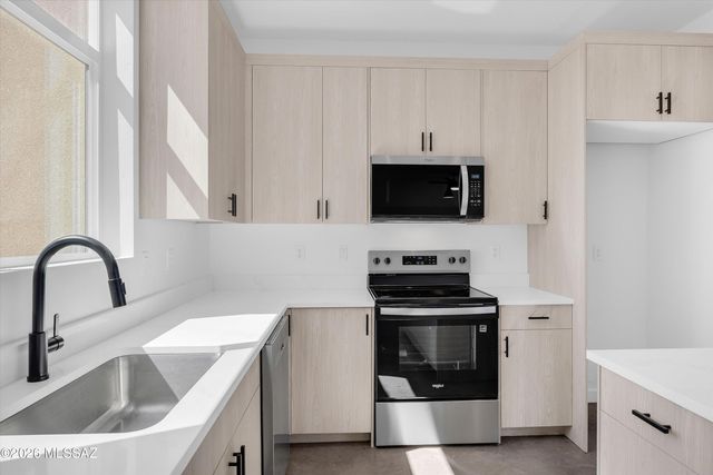 1564 Pinguinos Court, Rio Rico, AZ 85648