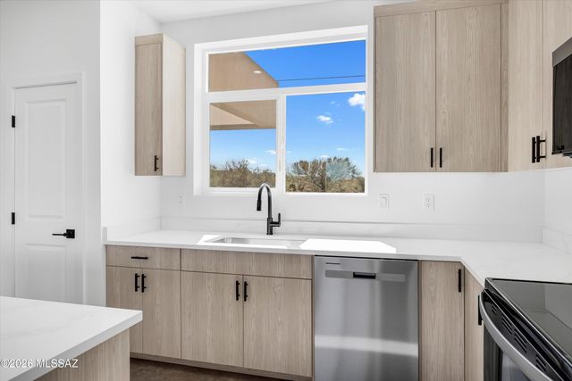 1564 Pinguinos Court, Rio Rico, AZ 85648