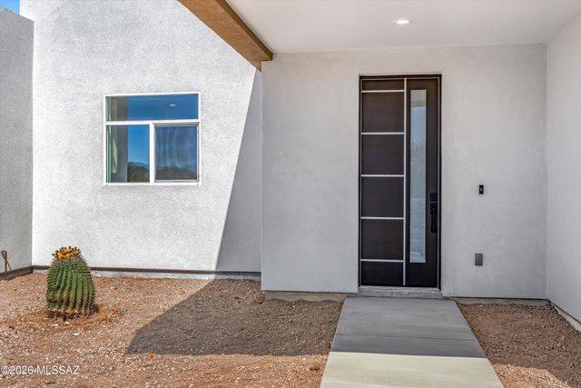 1564 Pinguinos Court, Rio Rico, AZ 85648