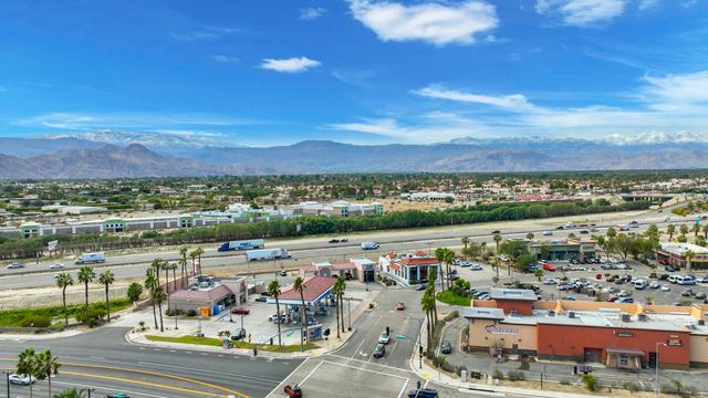 78490 Winsford Circle, Palm Desert, CA 92211