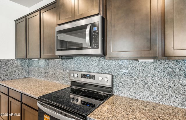 17604 W PASADENA Avenue, Litchfield Park, AZ 85340