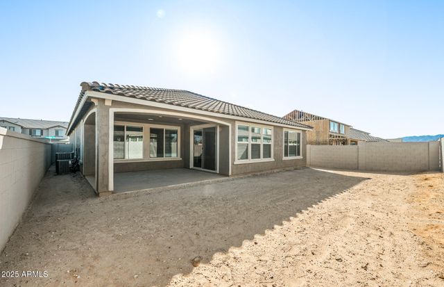 17604 W PASADENA Avenue, Litchfield Park, AZ 85340