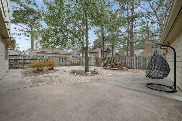 14907 Oak Bluff Court, Houston, TX 77070