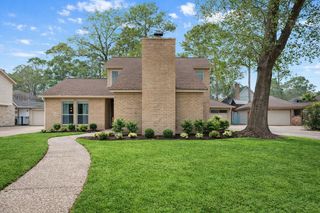 14907 Oak Bluff Court, Houston, TX 77070