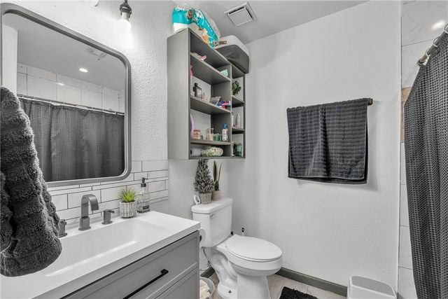 803 Gutensohn Road, Springdale, AR 72762