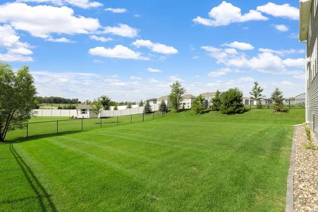 18203 Hideaway Trail, Lakeville, MN 55044