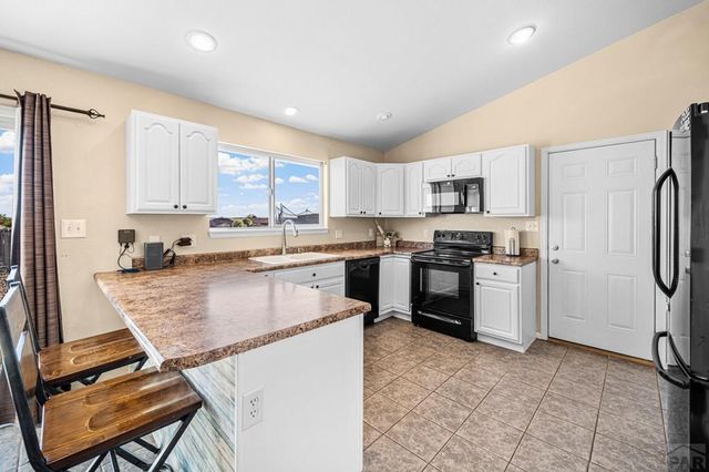 1337 E Kiva Dr, Pueblo West, CO 81007