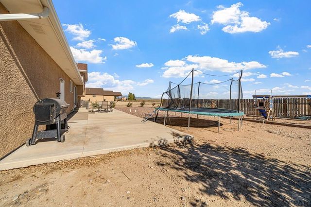 1337 E Kiva Dr, Pueblo West, CO 81007