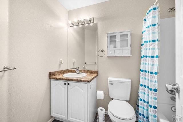 1337 E Kiva Dr, Pueblo West, CO 81007