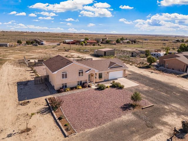 1337 E Kiva Dr, Pueblo West, CO 81007