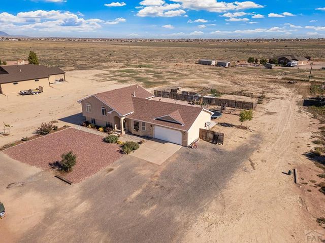 1337 E Kiva Dr, Pueblo West, CO 81007