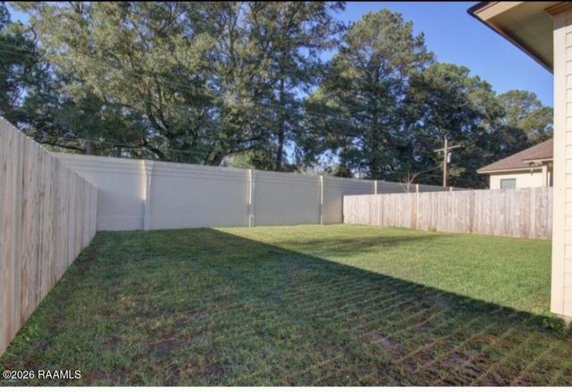 303 Summerland Key Lane, Lafayette, LA 70508