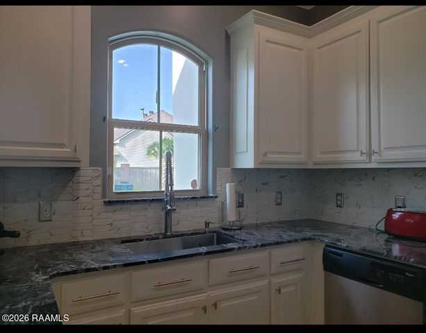 303 Summerland Key Lane, Lafayette, LA 70508