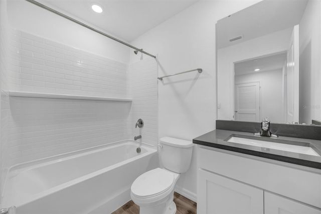 1009 SPOTTED EGRET LOOP, Ruskin, FL 33570