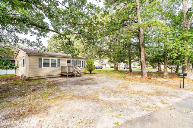 1215 Cypress Place, Forked River, NJ 08731
