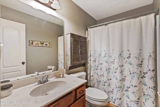 13233 Baskins Cove, Olive Branch, MS 38654