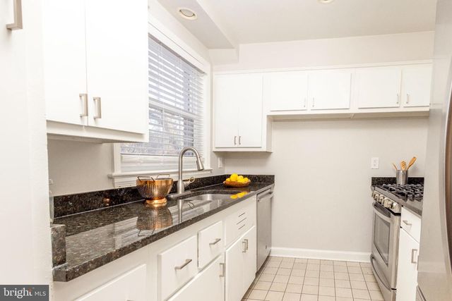 3601 FAIRCASTLE DR, Chevy Chase, MD 20815