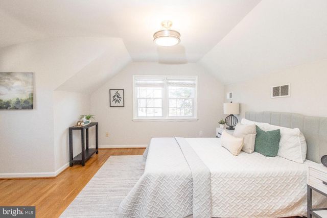 3601 FAIRCASTLE DR, Chevy Chase, MD 20815