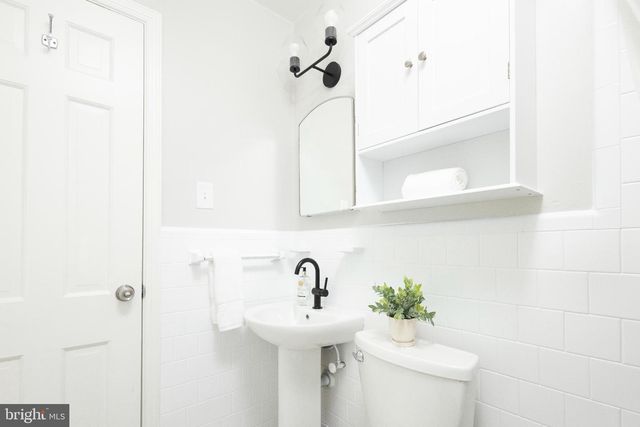 3601 FAIRCASTLE DR, Chevy Chase, MD 20815