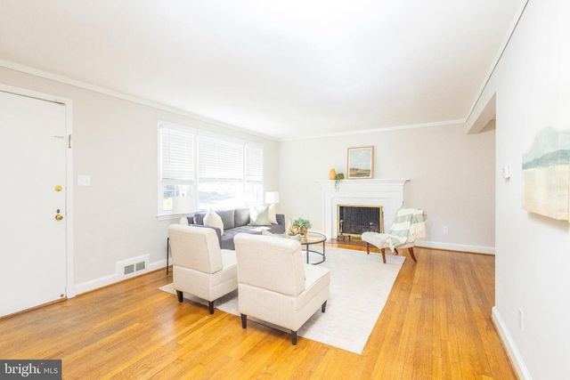 3601 FAIRCASTLE DR, Chevy Chase, MD 20815