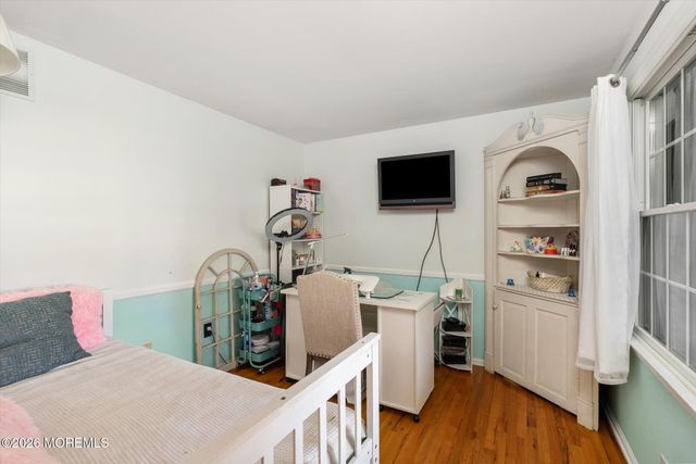 4 Twain Drive, Allentown, NJ 08501