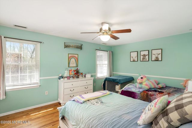 4 Twain Drive, Allentown, NJ 08501