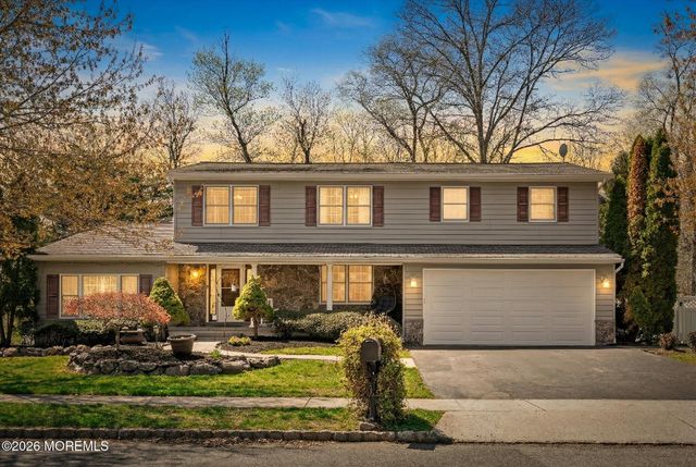 4 Twain Drive, Allentown, NJ 08501