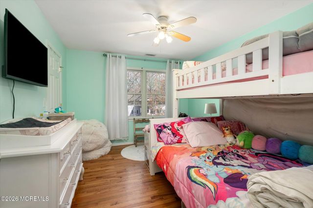 4 Twain Drive, Allentown, NJ 08501