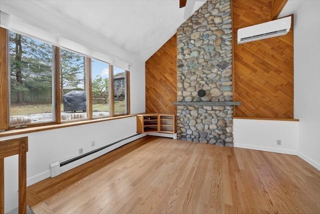 15 Norman St, Milton, MA 02186